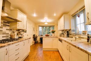 Kitchen- click for photo gallery